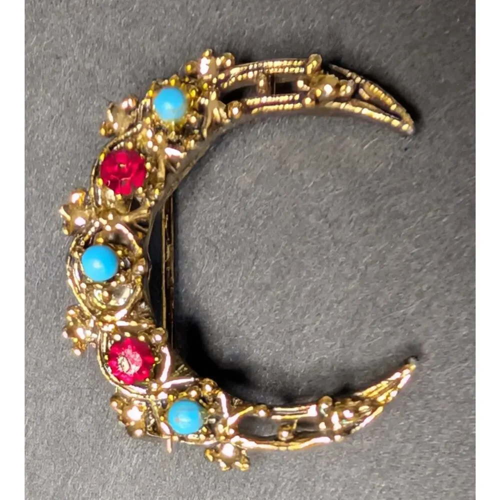 Vtg Gerry's Gold Tone Crescent Moon Brooch Pin Turquoise Ruby Red Rhinestones